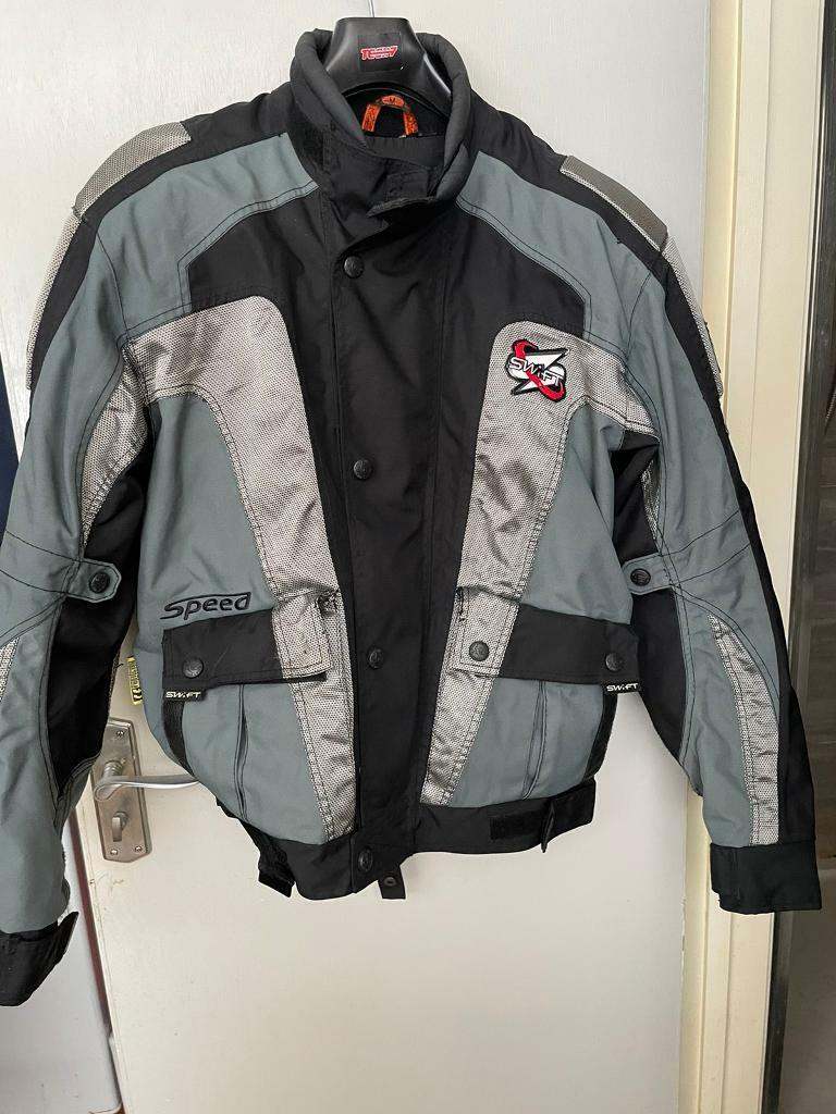 Swift textile motorcycle jacket - mens medium Size good condition