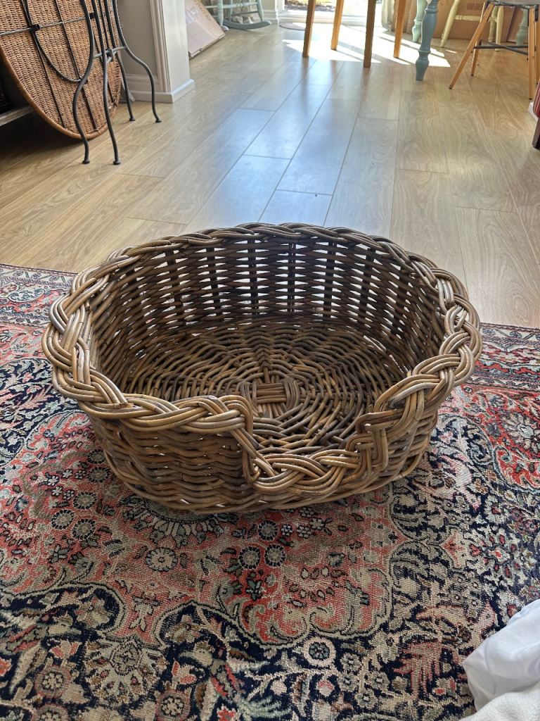 Dog bed basket