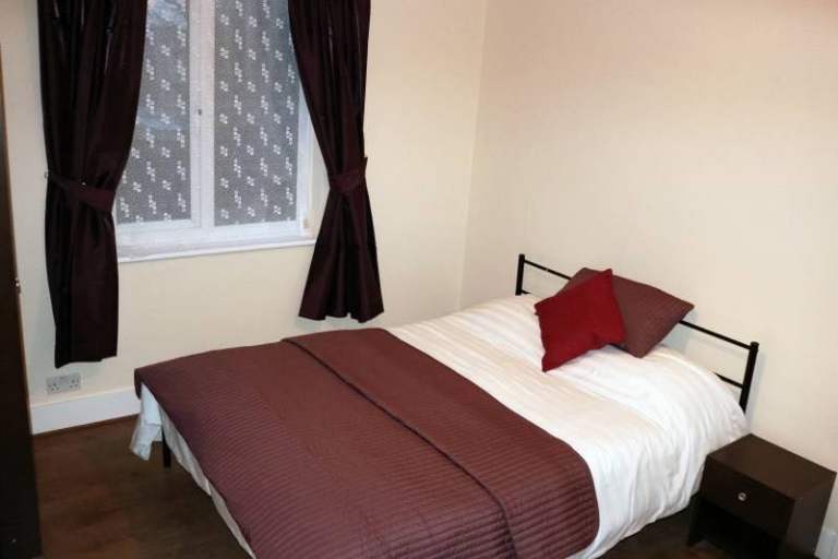 Double room to rent in bromley
