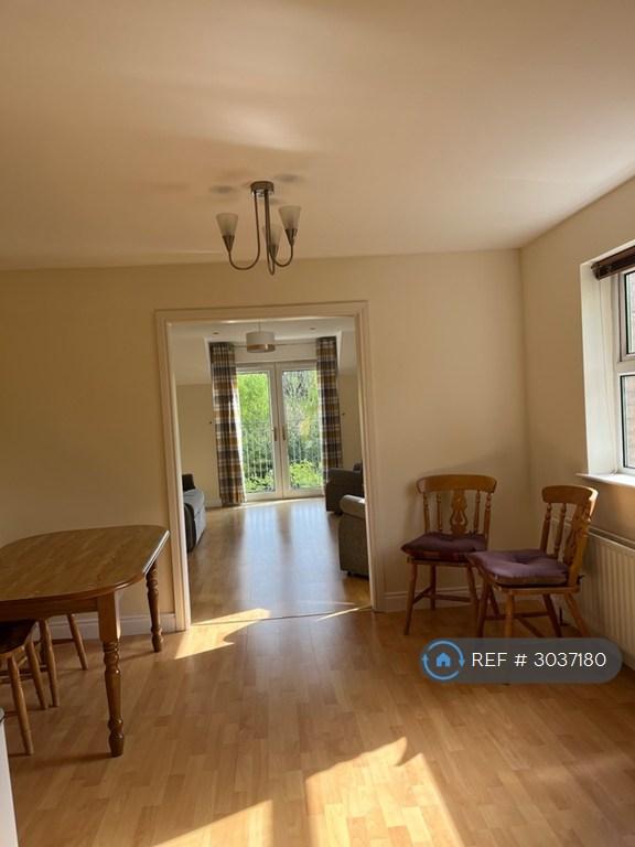 2 bedroom flat in Minnowburn Mews, Belfast, BT8 (2 bed) (#3037180)