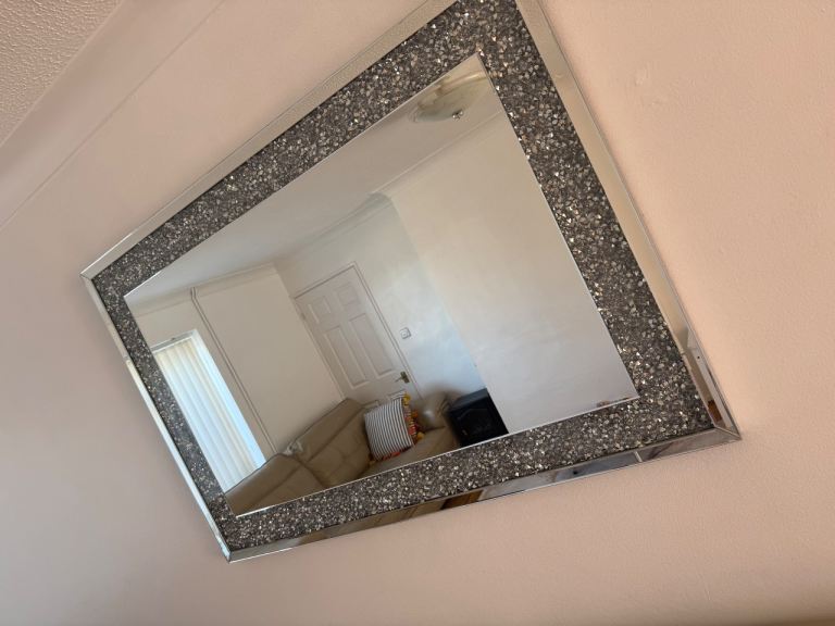 large crush mirror 