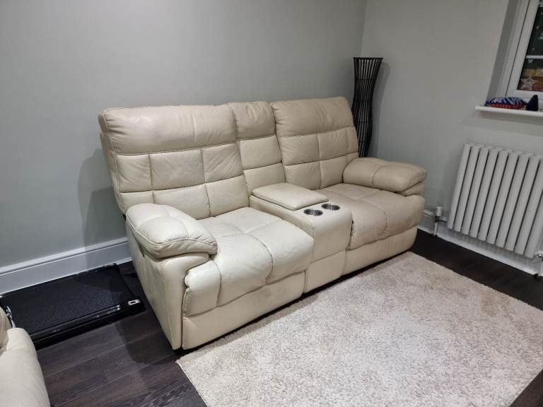 Harvey's fully electric reclining sofa cream one 2 seater with cup holders & storage unit