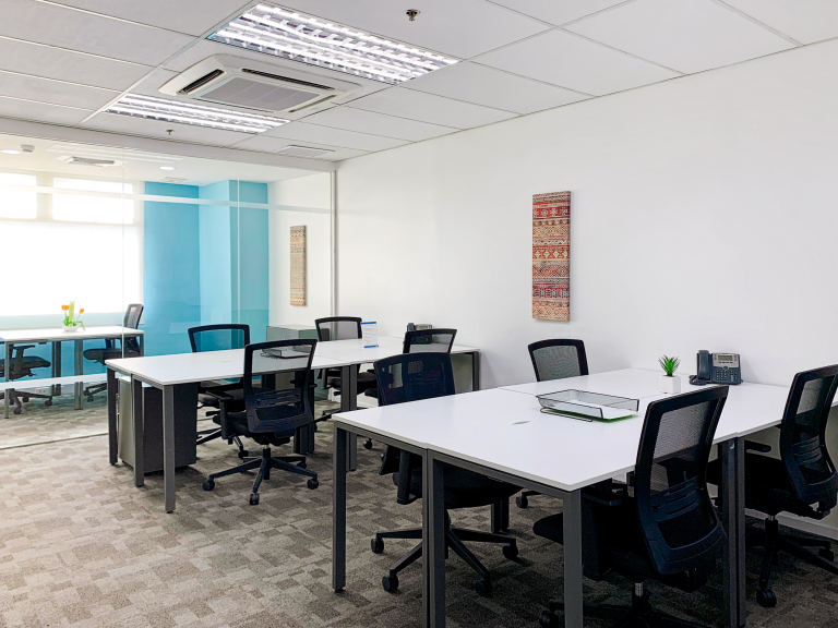 Customisable Office Space in EXETER EX28LB - Room for Up to 30