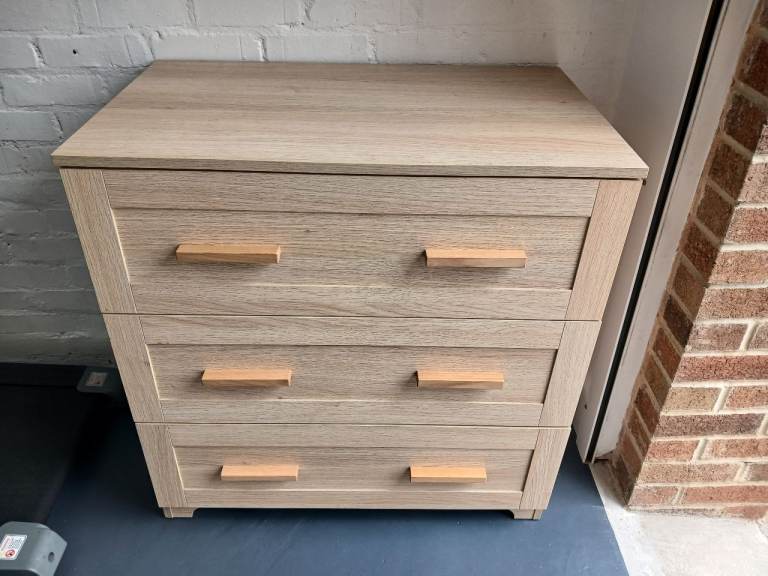 Chest of Drawers and Wardrobe