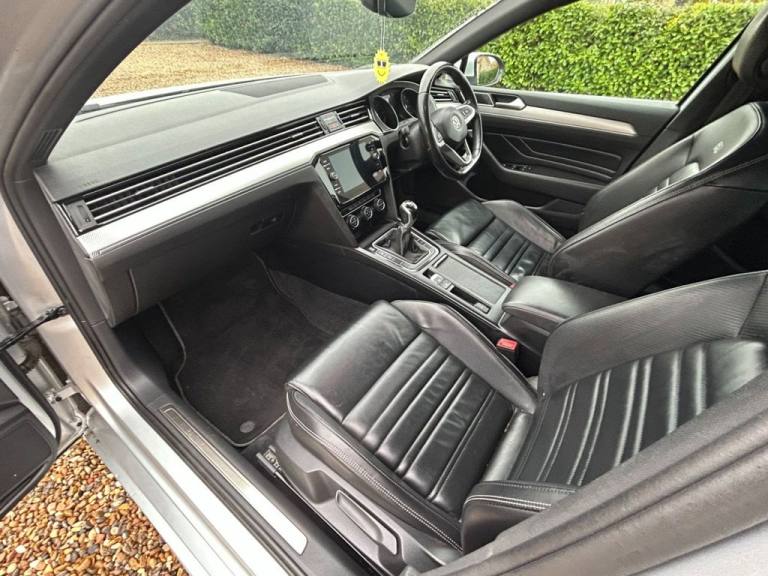 2020 20 VOLKSWAGEN PASSAT 2.0 TDI EVO R-LINE ESTATE 5DR DIESEL MANUAL EURO 6 (S/