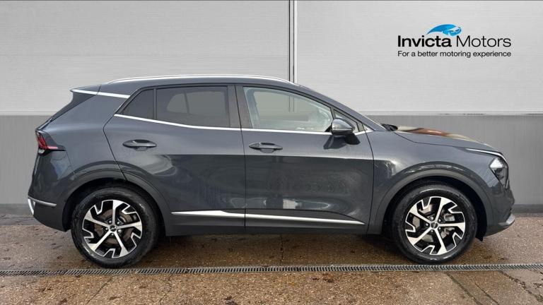 2025 Kia Sportage 1.6T GDi 207hp HEV Hybrid 3 5dr Auto with Nav  Rea Hybrid
