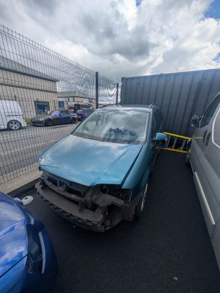 2005 VW Touran *Breaking*