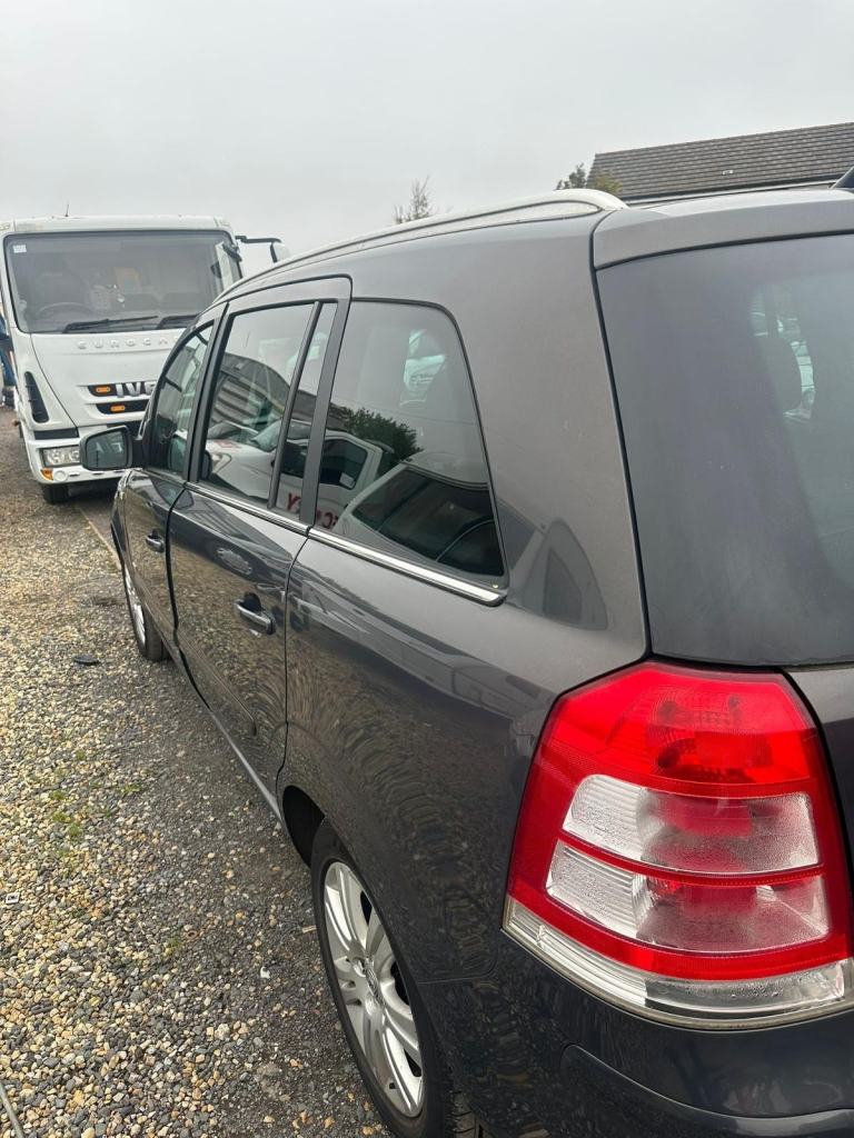 2012 Vauxhall/Opel Zafira 7 seater low miles