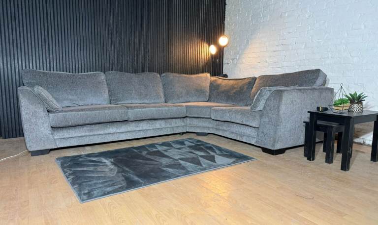 New Stock! HIGH STREET BRAND SOFOLOGY Large Corner Sofa