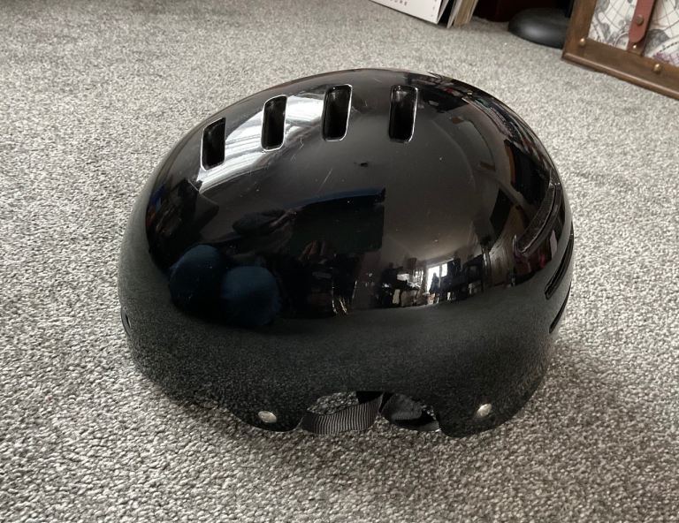 Teen/Adult Cycle Helmet (58-61cm)