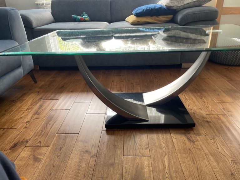 Modern Glass Coffee Table – Excellent Condition – £80