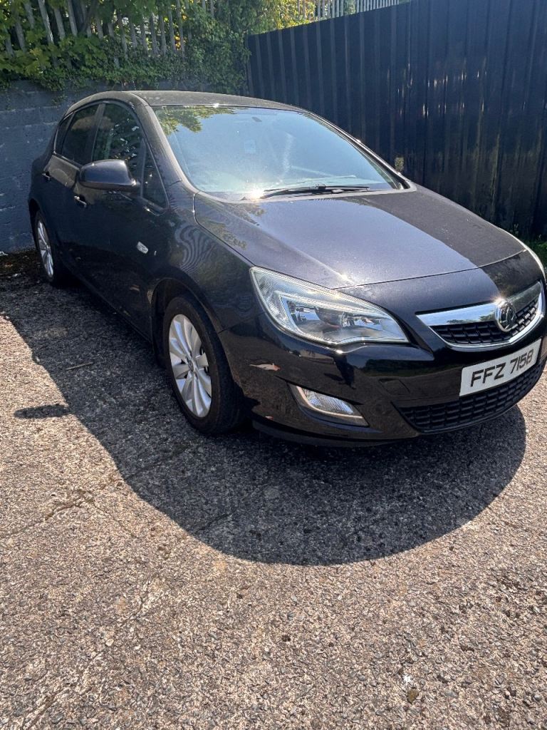 Vauxhall, ASTRA, Hatchback, 2011, Manual, 1398 (cc), 5 doors