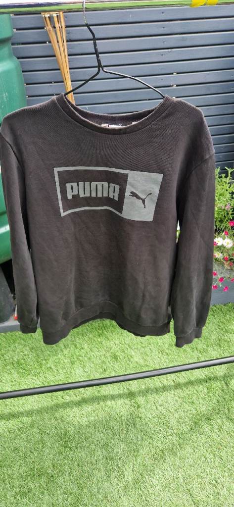 Puma top