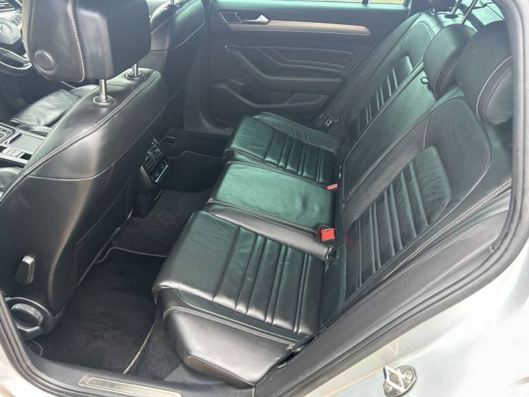 2020 20 VOLKSWAGEN PASSAT 2.0 TDI EVO R-LINE ESTATE 5DR DIESEL MANUAL EURO 6 (S/