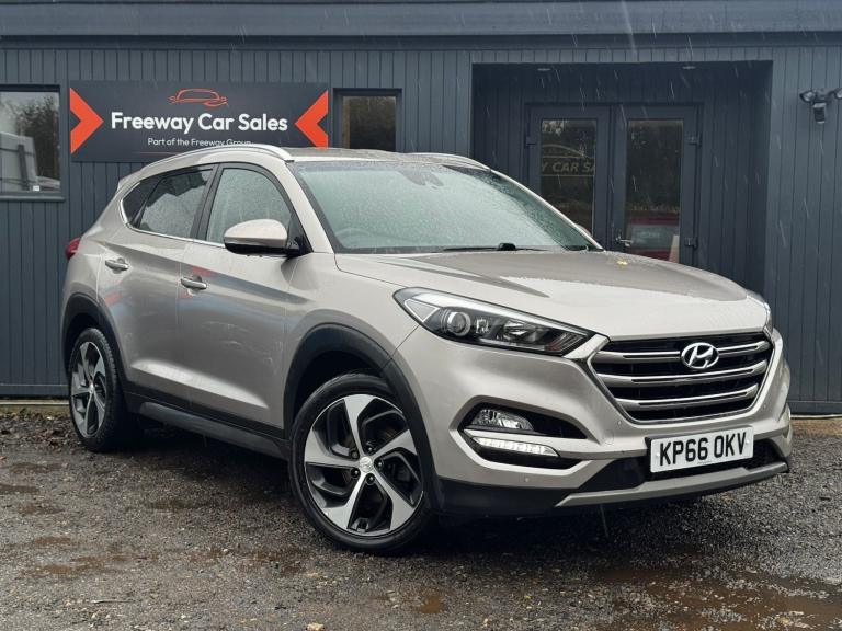 HYUNDAI TUCSON 1.7 CRDi Blue Drive Premium Diesel DCT Euro 6, ULEZ, 7 Stamps