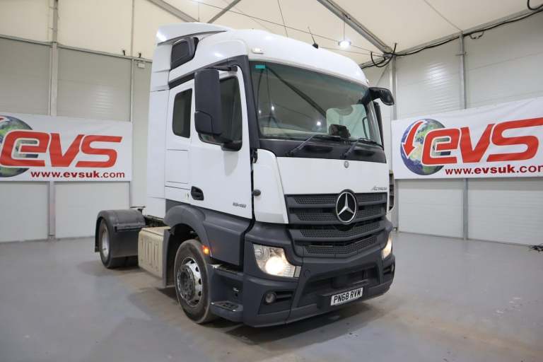 2018 (68 PLATE) Mercedes Benz ACTROS 1846 4x2 Euro 6 Tractor Units