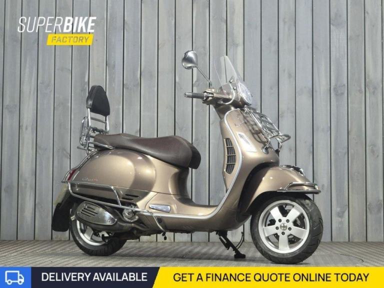 2014 64 PIAGGIO VESPA GTS 300 TOURING