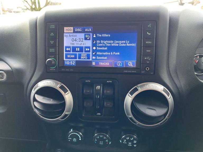 2017 Jeep Wrangler Wrangler 4-door Rubicon 3.6 V6 Auto CONVERTIBLE Petrol Automatic