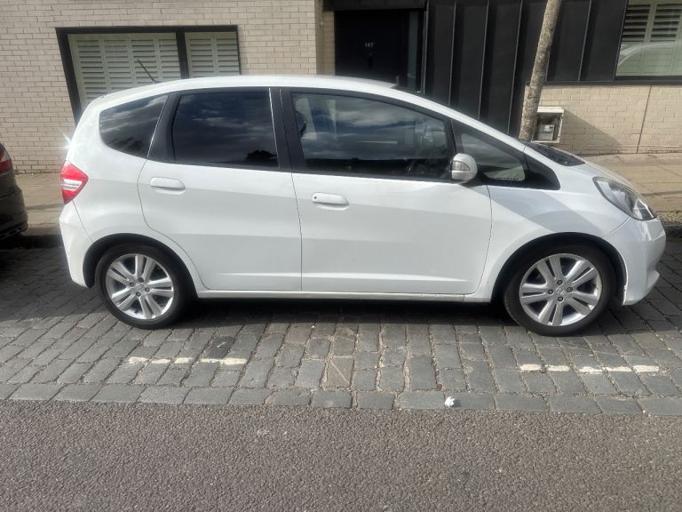 Automatic Honda, JAZZ, Hatchback, 2014, Other, 1339 (cc), 5 doors