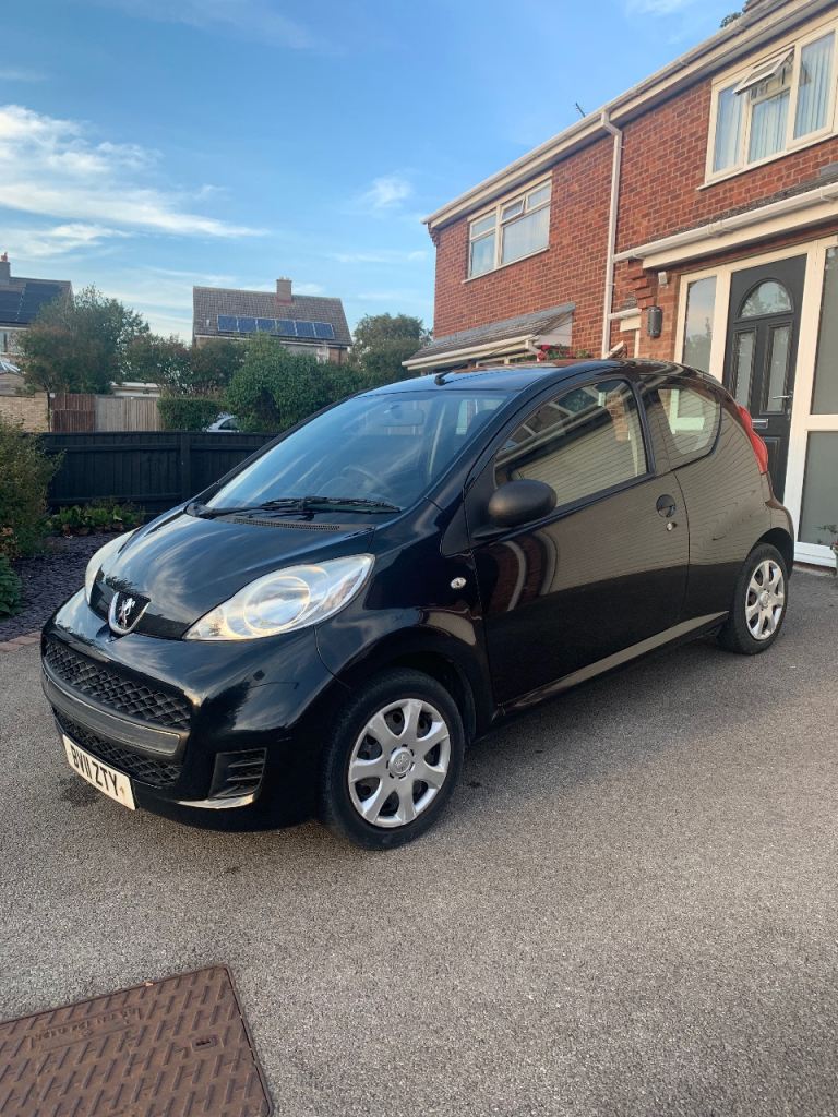 Peugeot, 107, Hatchback, 2011, Manual, 998 (cc), 3 doors