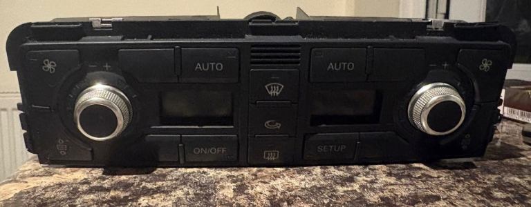 Audi A8 car climate control 
