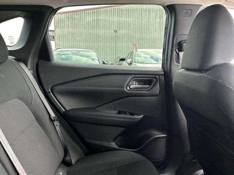 2021 Nissan Qashqai 1.3 DIG-T MHEV Acenta Premium XTRON Euro 6 (s/s) 5dr SUV PETROL Automatic