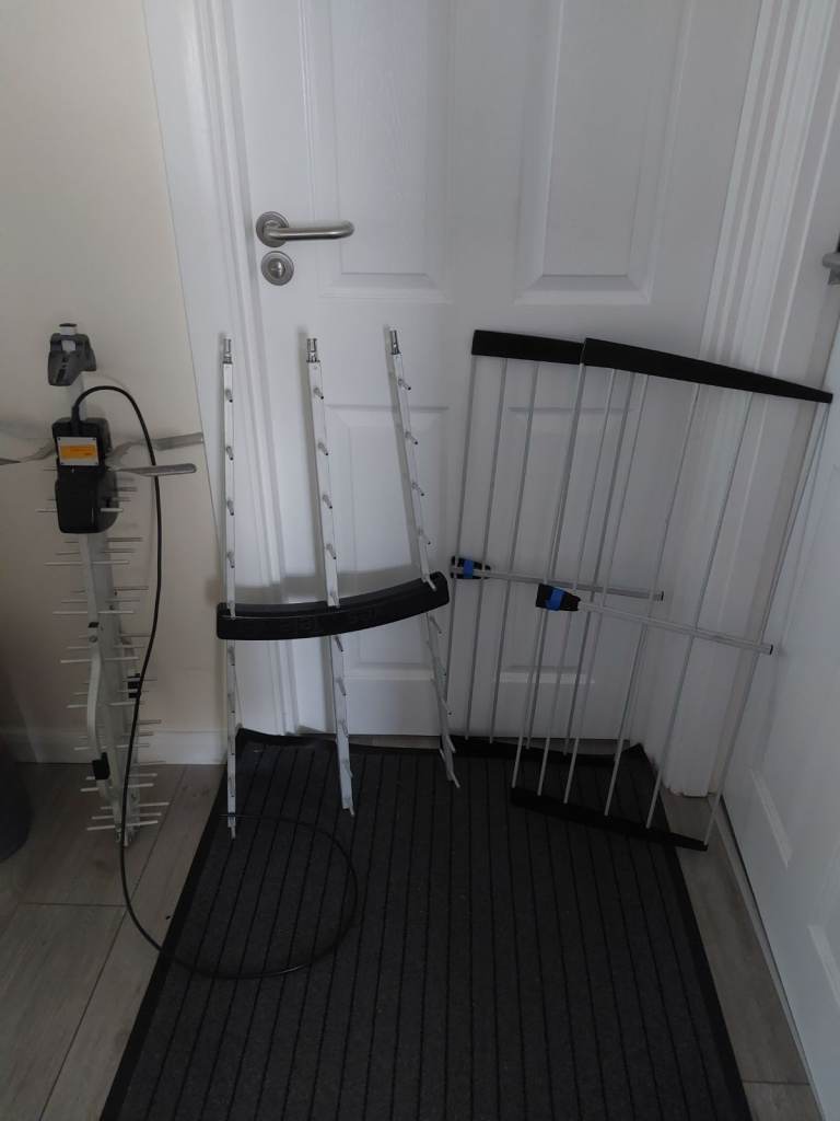 Digital dat 75, TV Ariel 7ft high gain