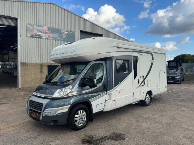 Fiat AUTO TRAIL FRONTIER MOHAWK Automatic 4 berth large garage fixed bed