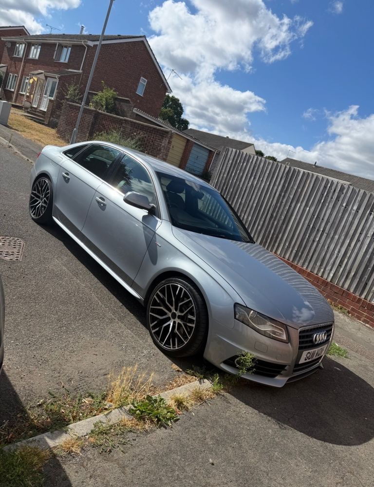 Audi, A4, Saloon, 2011, Manual, 1968 (cc), 4 doors