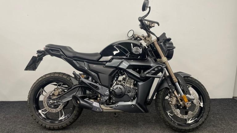 ZONTES ZT 125 G1 SCRAMBLER ** CRASH BARS - 1 OWNER - FULL HISTORY **