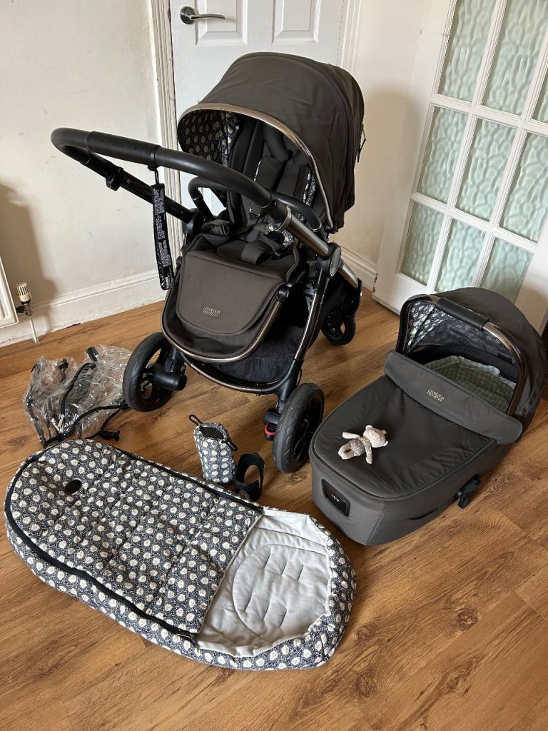 Mamas & Papas Ocarro *Limited edition Laura Ashley Set