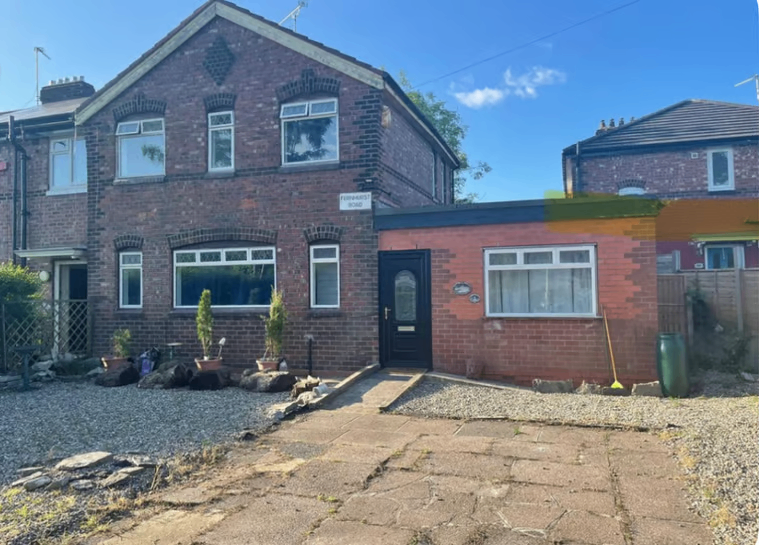 Spacious and Cosy 3 Bed House for Rent – M20 4UN