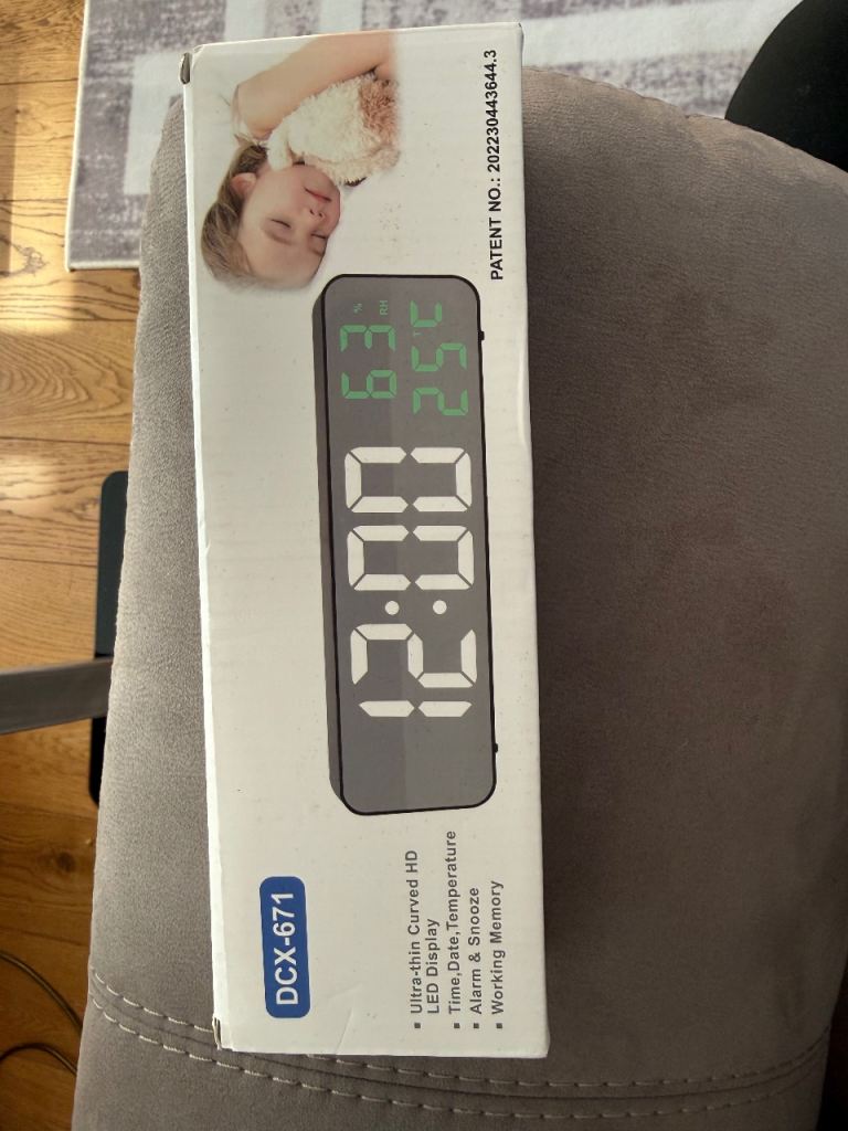DCX-671 Ultra-Thin Curved LED Display Clock