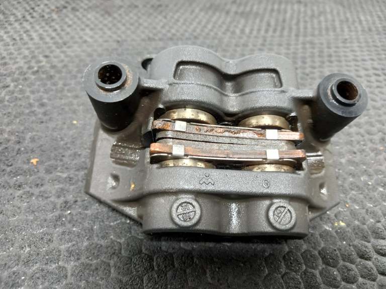Yamaha Tracer 900 Gt Brake Caliper 2018-2021 0.8l N/S Front Lh 1rc2580t00