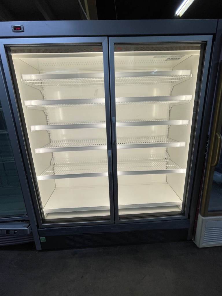 BRAND NEW- Carrier Valendo G Series Double Door Commercial Freezer- NEW GRADED- Never been USED