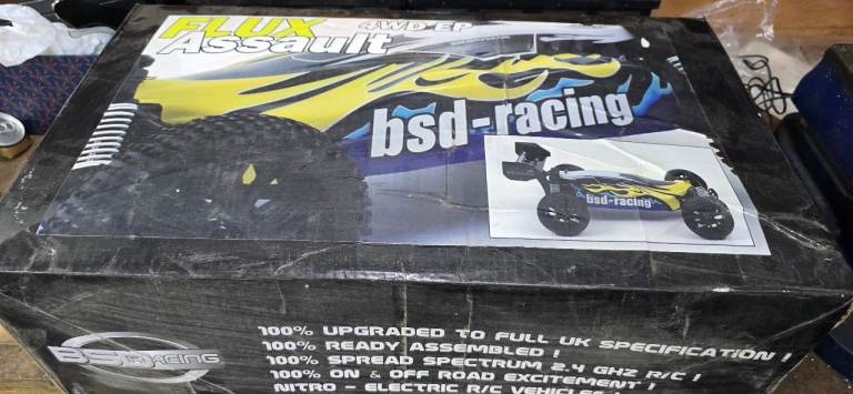 Century UK Flux Assult Brushless RC Buggy