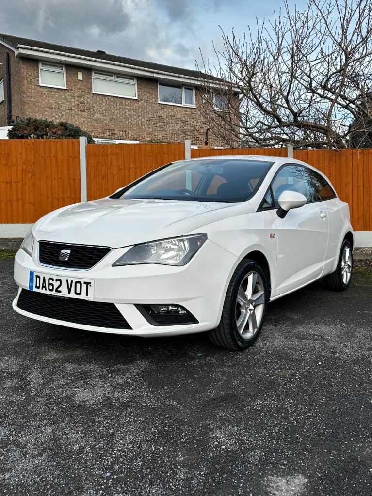 Seat, IBIZA, Hatchback, 2013, Manual, 1390 (cc), 3 doors