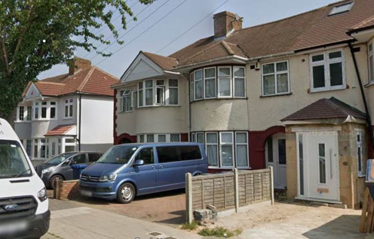 3 bedroom house in NORTHOLT, UB5