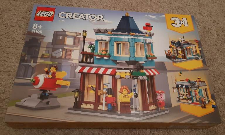 LEGO Creator 3 in 1 - 31105 - New and Sealed