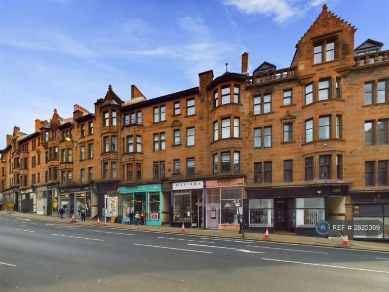 2 bedroom flat in High Street, Glasgow, G4 (2 bed) (#2825369)