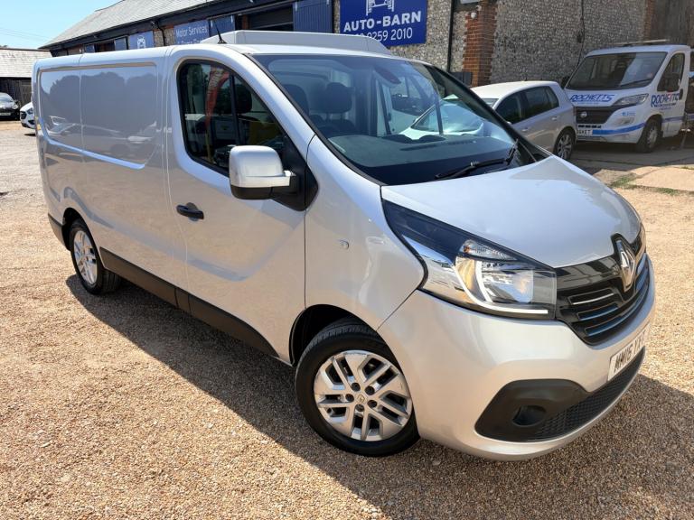 2016 Renault Trafic 1.6 DCi SPORT SL27 Van. Silver. High Spec. NO VAT. Px Swap