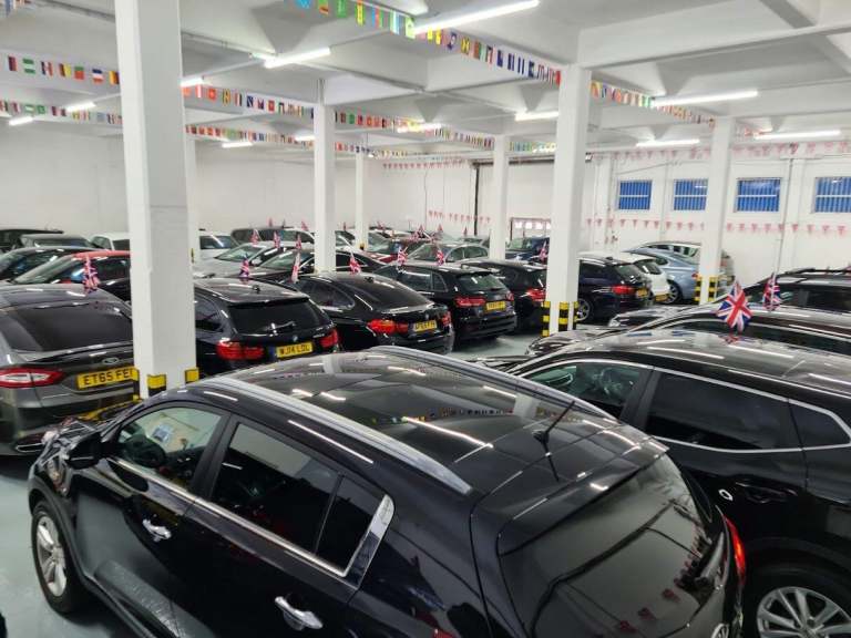 2019 Land Rover Range Rover Evoque 2.0 D180 R-Dynamic S Auto 4WD Euro 6 (s/s) 5dr ESTATE Diesel A...