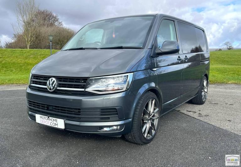 2018 VW Transporter T6 Kombi Highline DSG 204 Exploria Bed Kit