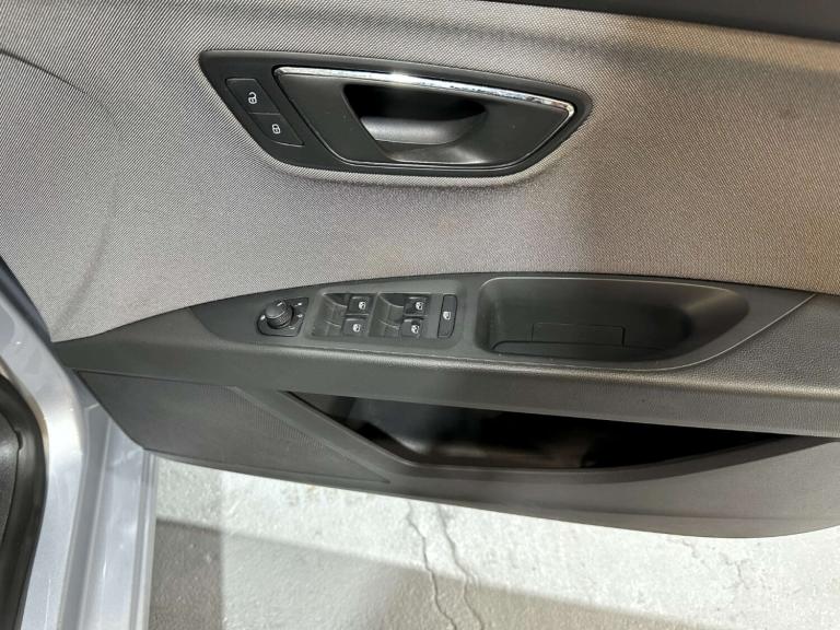 2019 SEAT Leon 1.0 TSI SE Dynamic [EZ] 5dr HATCHBACK PETROL Manual