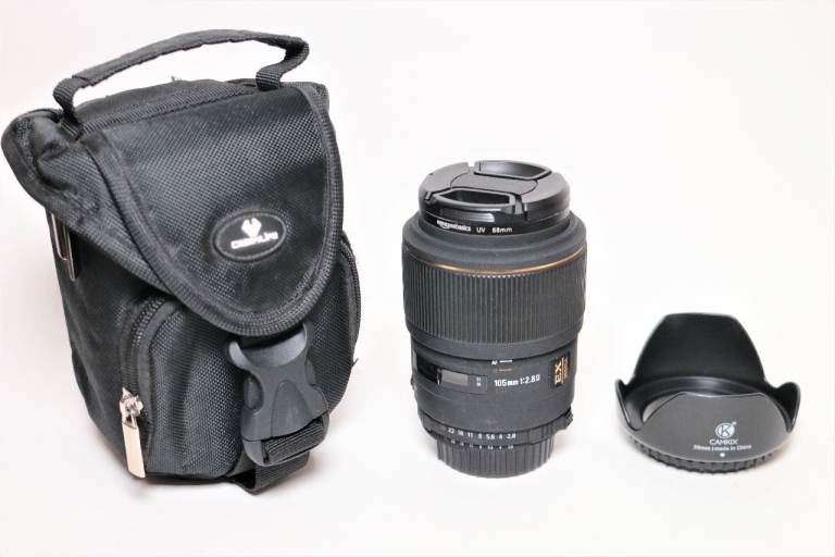 Sigma 105mm f/2.8 EX DG Macro Lens (Nikon F Mount)