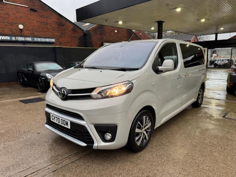2020 Toyota PROACE CITY Verso 2.0D Family Medium MPV MWB Euro 6 (s/s) 5dr (8 Seat) MPV Diesel Manual