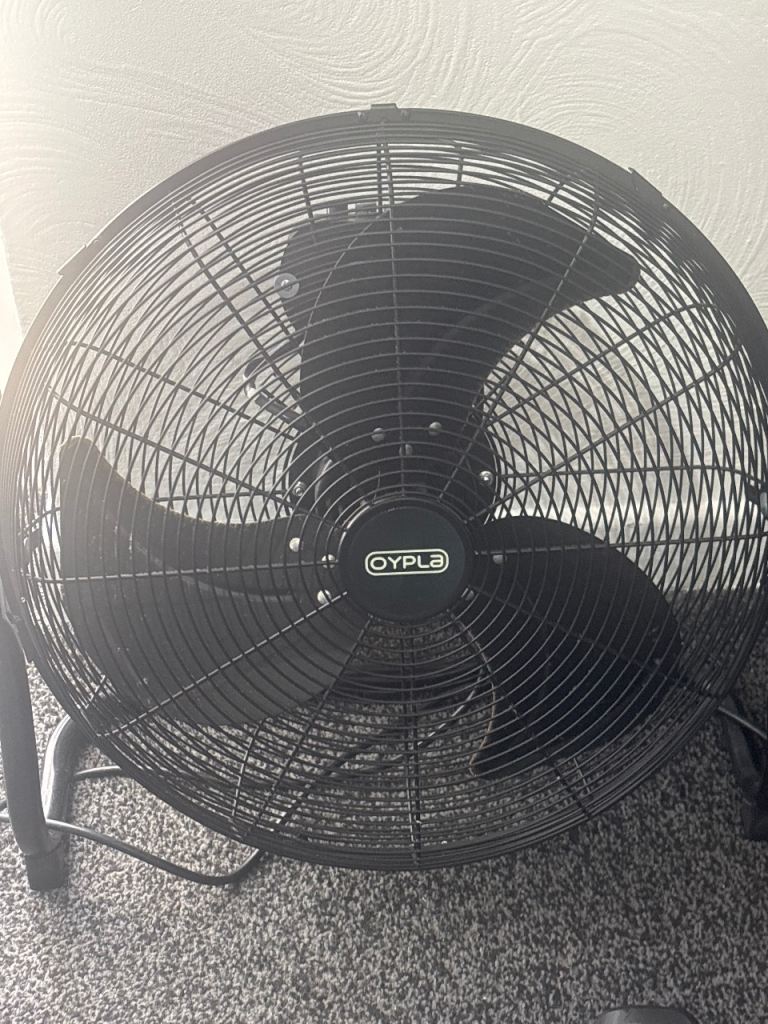 FAN  Large Floor Standing 3 Speed