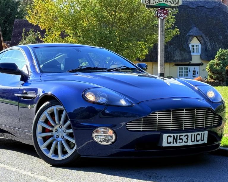 2004 Aston Martin Vanquish 5.9 Coupe 2dr Petrol Manual (396 g/km, 460 bhp) COUPE Petrol Manual