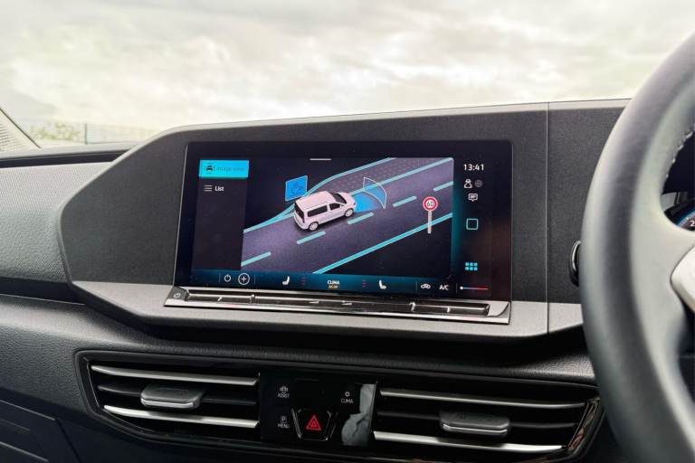 2024 Volkswagen Caddy Maxi 2.0 TDI 122 Life 5dr DSG Van DIESEL Automatic