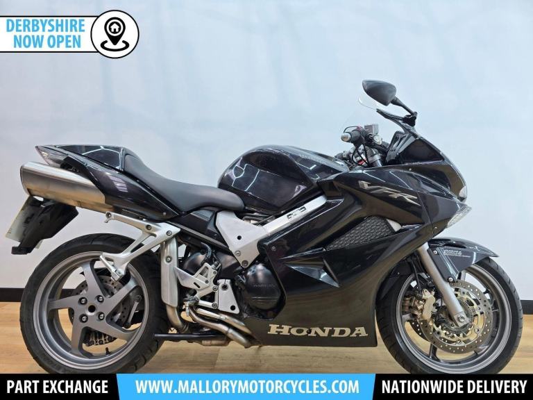 Honda VFR800 Black 2007 - Rear Seat Cowling, Handlebar Risers, ABS/DCB